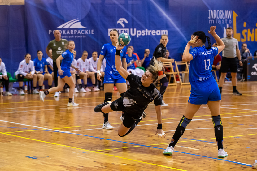 Handball-JKS-Jarosław.png